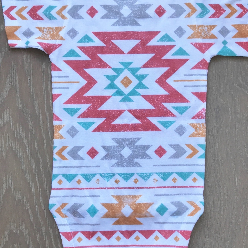 NEW Laughing Giraffe Printed Bodysuit - Picture 8 of 8